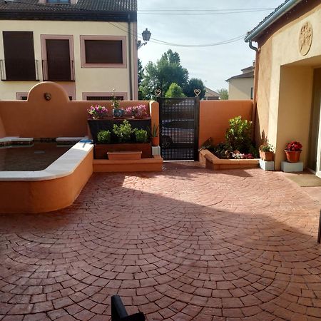 Casa Rural El Horno De La Aldegueela Torrecaballeros Exteriér fotografie