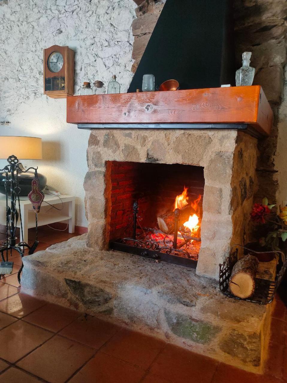 Casa Rural El Horno De La Aldegueela Torrecaballeros Exteriér fotografie