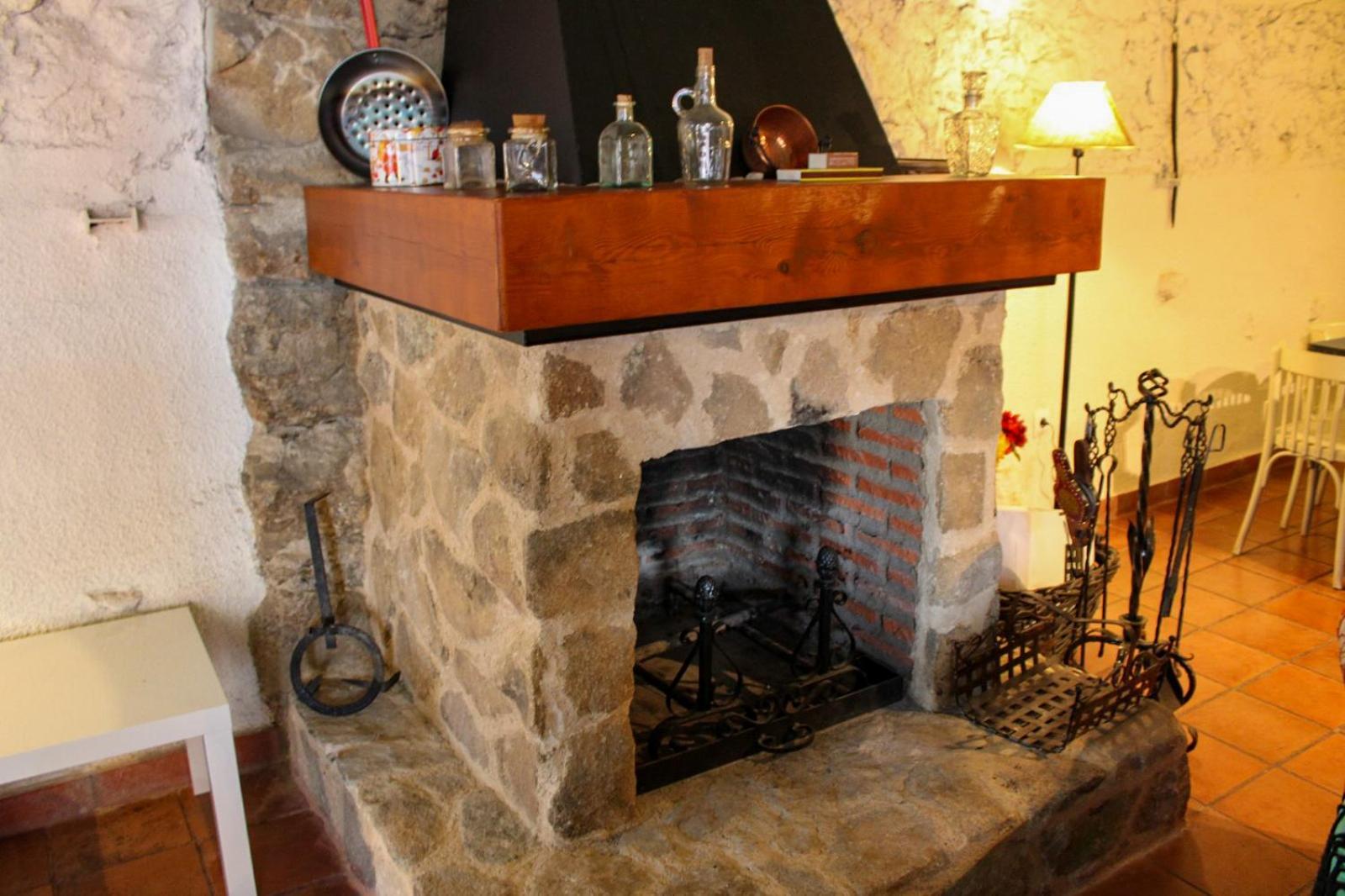Casa Rural El Horno De La Aldegueela Torrecaballeros Exteriér fotografie